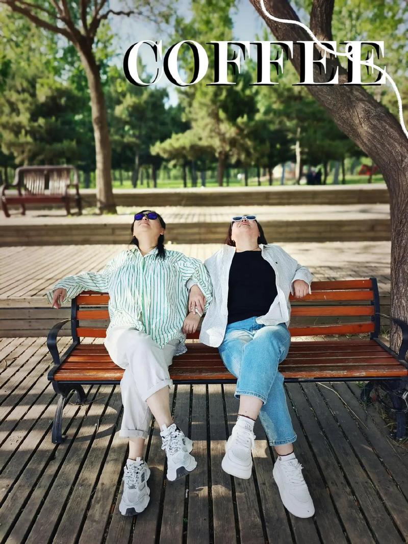 姐妹 × 姐妹！你更喜欢哪个？两个都喜欢！！～夹在温柔姐姐和高冷姐姐之间，我已经没辙啦！！～ AI汉化版[2G]