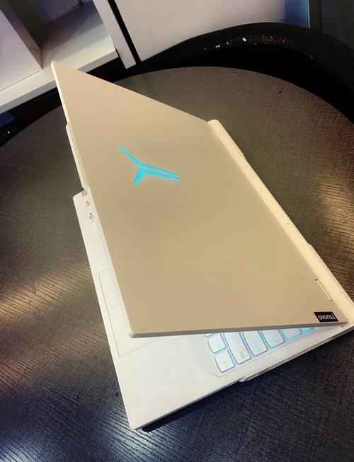 Y490  【SLG】The Hard Way v0.12.2【800M】【网盘下载】