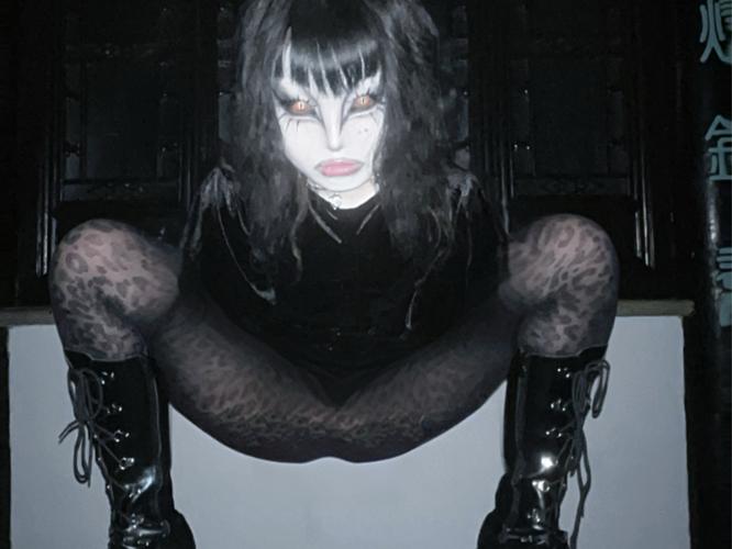 探索恐怖女友类作品的心理学与设计元素